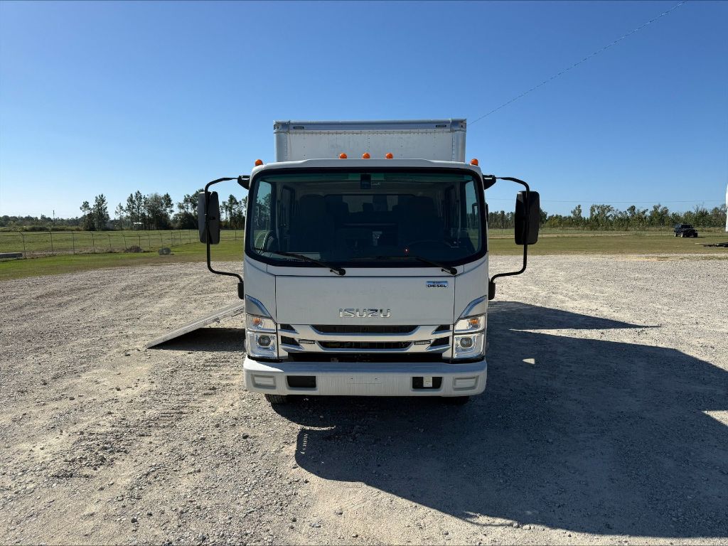 2023 Isuzu NRR - Photo 6