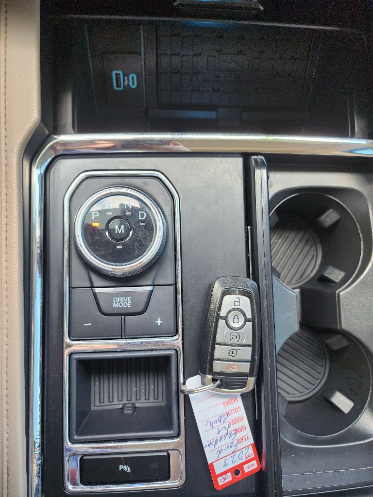 2023 Ford Expedition XLT - Photo 15