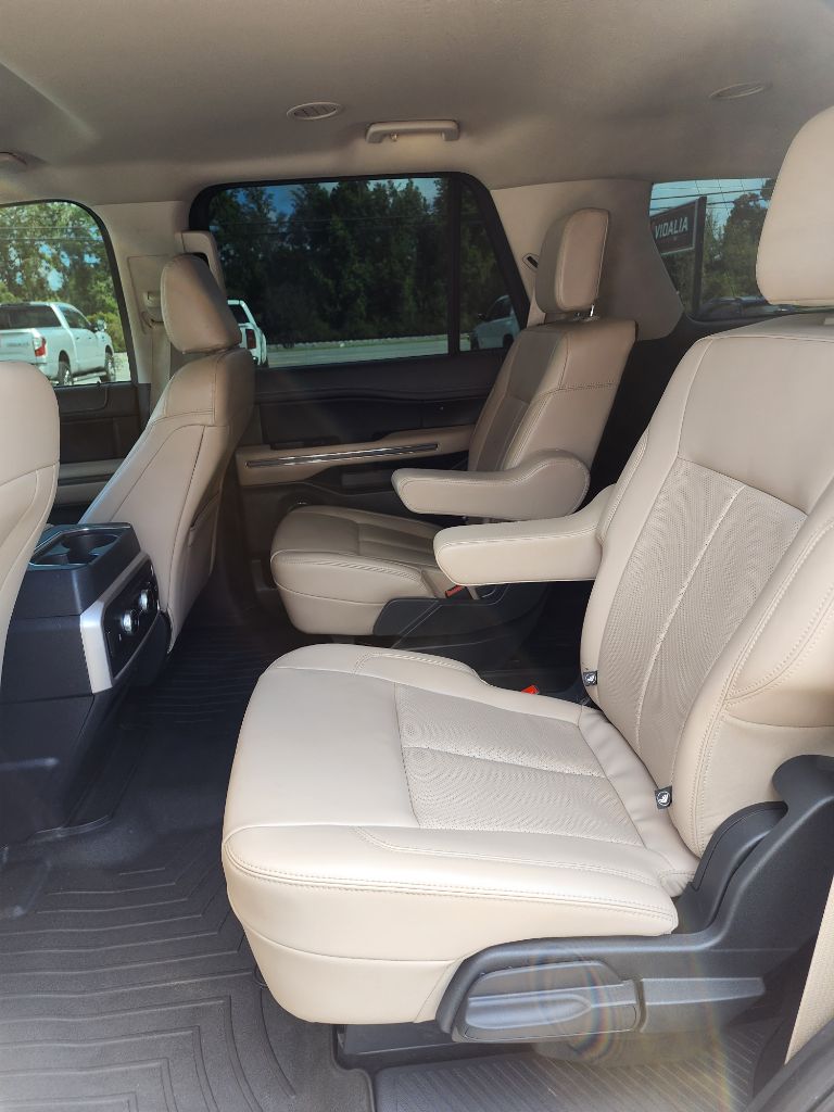 2023 Ford Expedition XLT - Photo 8
